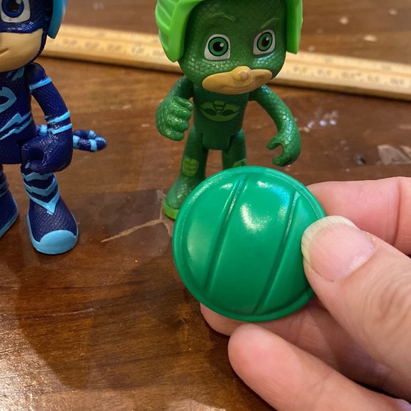 PJ Mask Figures with helmets and one shield - Picture 9 of 9